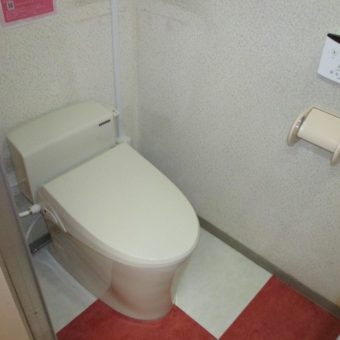 札幌市西区発寒店舗　和式トイレから洋式トイレへの交換工事