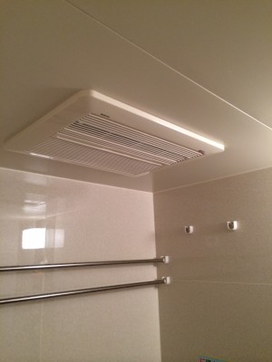 浴室温暖乾燥機