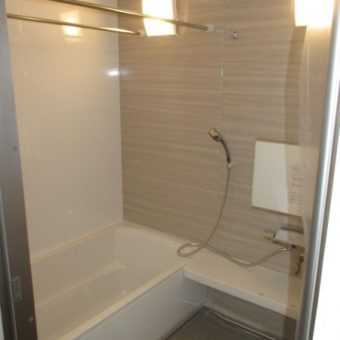 お掃除ラクラク浴室パネルといったら、ダントツで高品位ホーロー製です！札幌市