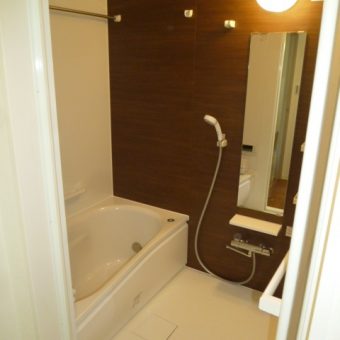 TOTOリモデル商品で快適浴室とトイレ空間へ　札幌市中央区