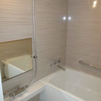 ナチュラルテイストのバスルーム『伸びの美浴室』で優しい印象に！札幌市