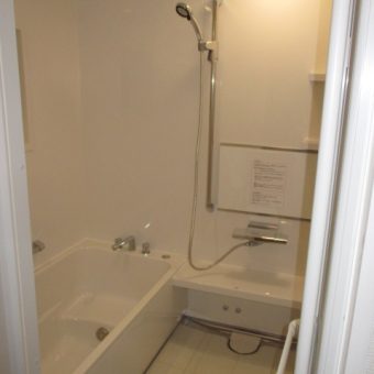 タカラ耐震システムバス『レラージュ』で暖かさを逃がさない浴室空間へ！北広島市