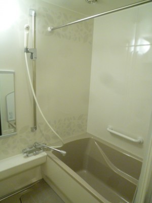 伸びの美浴室5