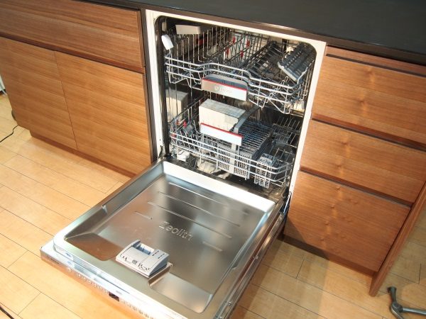 ドイツ・ボッシュ（Ｂｏｓｃｈ）ビルトイン食器洗い機