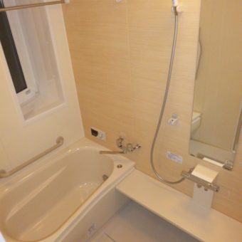 札幌市戸建住宅　ＴＯＴＯシステムバス『サザナ』にリフォーム　在来変形浴室からユニットバスへ　