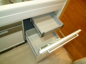 インナースライド収納