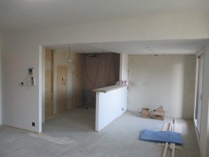 キッチン施工中　間仕切り壁造作