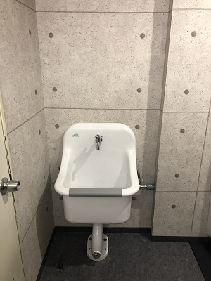 施工後　トイレ掃除用流し