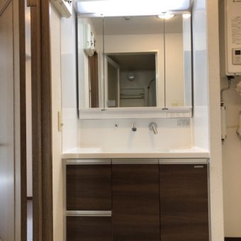 タカラスタンダード木製洗面化粧台『リフレシオ』でコスパよく!札幌市マンション