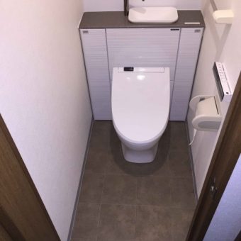 すっきり綺麗なトイレ空間をキャビネット一体型トイレで実現！！札幌市マンション