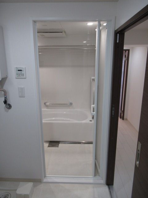 5施工後SB3浴室入口