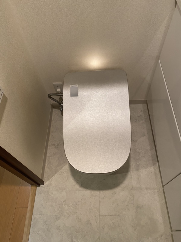 パナソニック『アラウーノ／銀嶺』で上品さと清潔感を与えるトイレへ