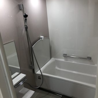 タカラ『リラクシア』輝くホーロー浴室パネルで明るく高級感ある浴室へリフォーム！札幌市マンション