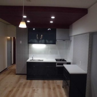 空間のカラーにこだわった理想のキッチン空間を実現！札幌市マンション