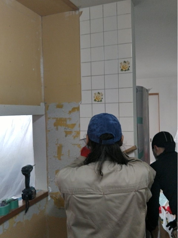 2施工中2タイルはがし