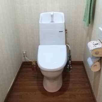 タカラスタンダード温水洗浄便座付きトイレへ、１Ｆ・２Ｆトイレリフォーム！札幌市戸建