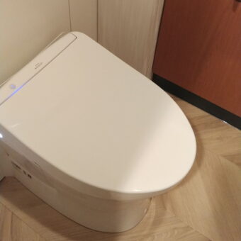 便器の後ろにバツグンの収納力、トイレがすっきり快適に！小樽市マンション