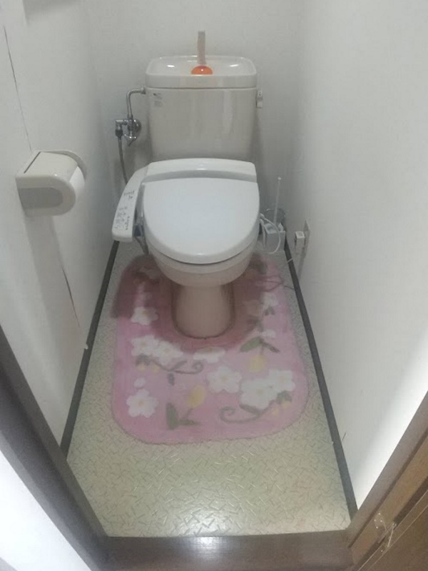 1施工前トイレ