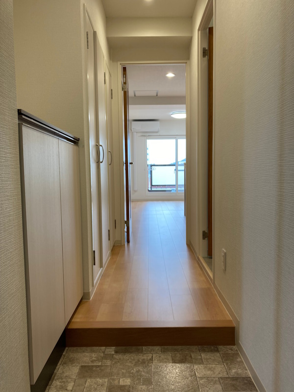 6施工後玄関2
