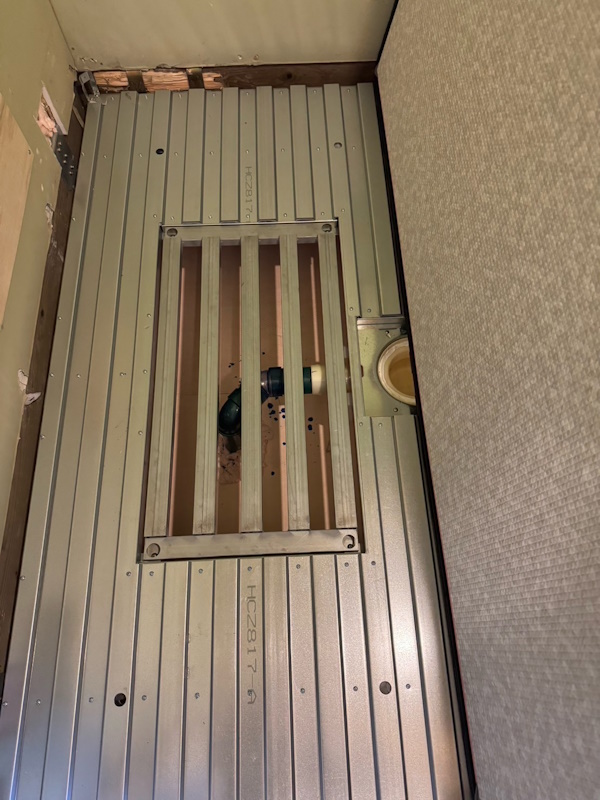 2お風呂施工中4