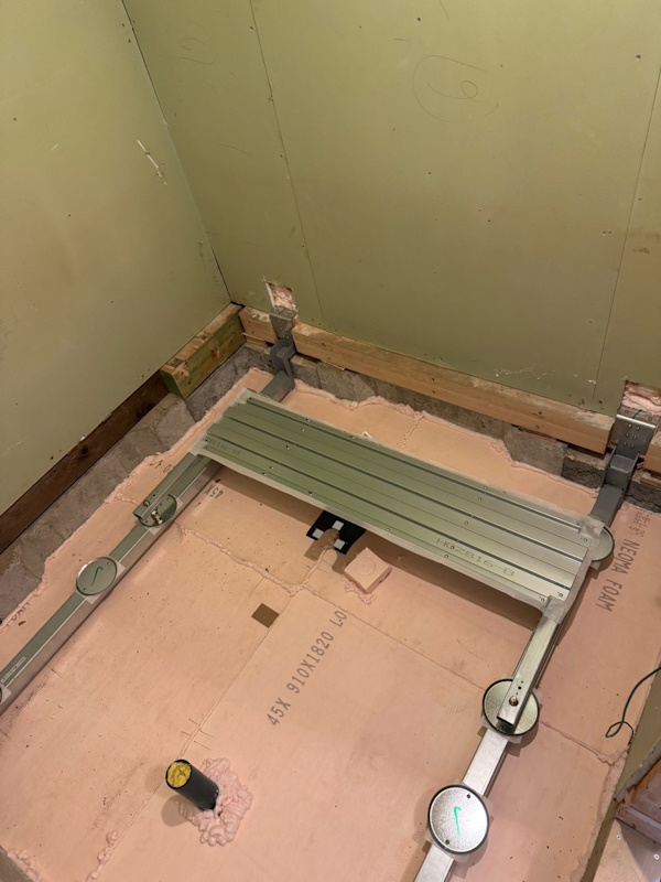 2お風呂施工中