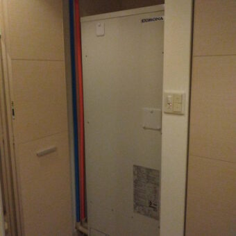コロナ製角型フルオート460Ｌ電気温水器交換リフォーム工事！札幌市マンション