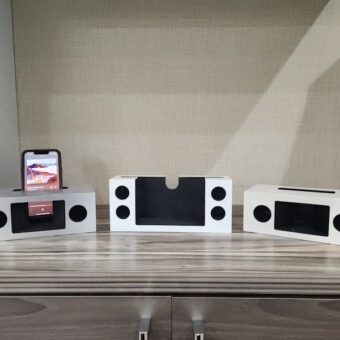 電気のいらないスピーカー『木製スマホスタンド』で音楽を楽しむ♪柔らかい音色で音を響かせます！