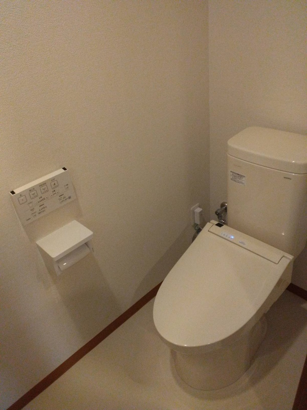 3施工後トイレ