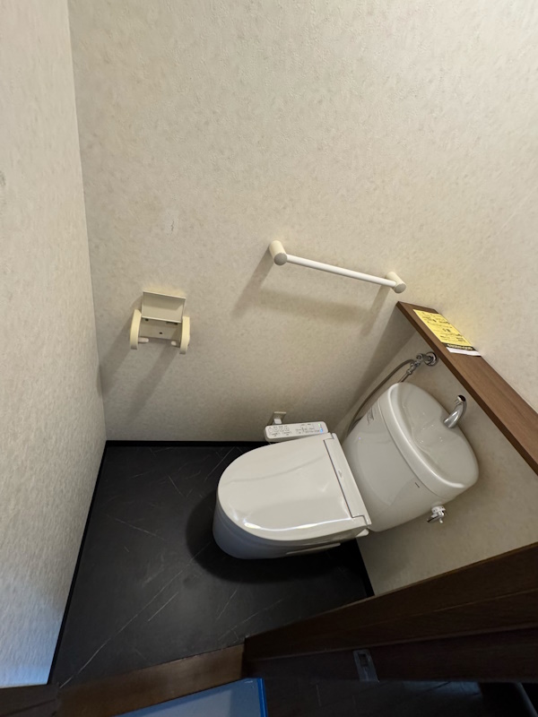 8施工後ﾄｲﾚ3