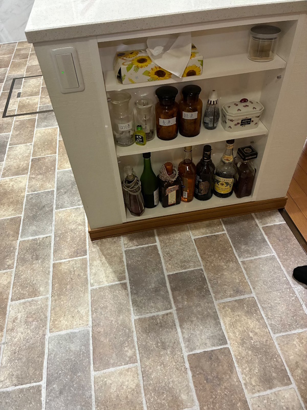 6施工後キッチンフロア2