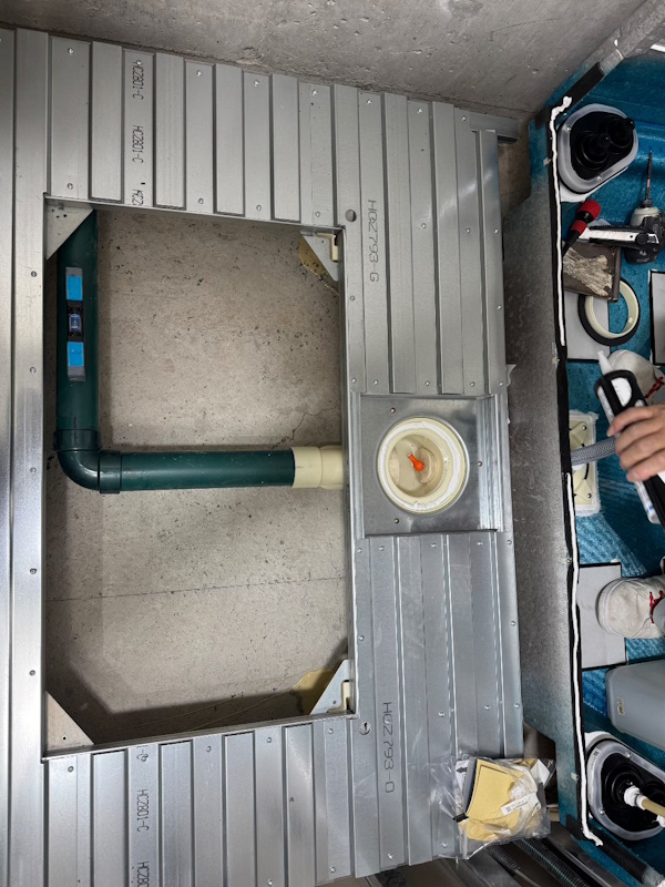 3お風呂施工中4