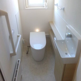 TOTO『ネオレスト手洗器付(ワンデーリモデル)』タンクレストイレで超すっきり空間!札幌市戸建