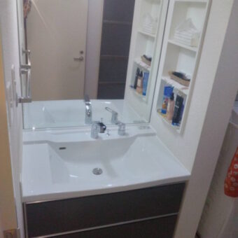 タカラ木製洗面化粧台『リジャスト』下台交換でスタイリッシュ空間へ!札幌市マンション