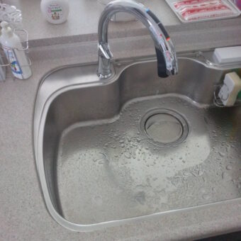 LIXIL（INAX）タッチレス水栓『ナビッシュ（浄水器ビルトイン形）』でいつでもキレイに！札幌市マンション