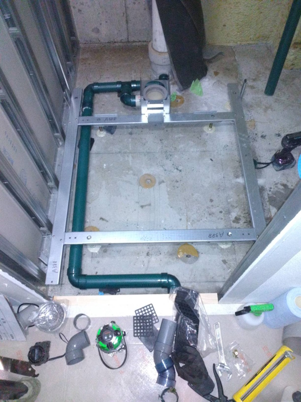 3施工中ｼｬﾜｰ