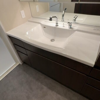 洗面ボウル一体型カウンター・水栓交換でリーズナブルにリフレッシュ!札幌市マンション