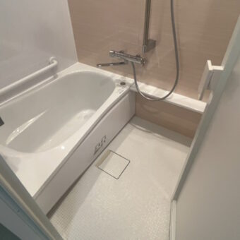 TOTOマンションリモデルバスルーム『ＷＹシリーズ』スリムカウンタータイプですっきりスタイリッシュ！お風呂（浴室・ユニットバス）リフォーム 恵庭市マンション