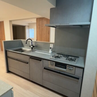 クリナップシステムキッチン『セントロ（CENTRO）』モダン・インダストリアル感を演出する空間へ！札幌市マンション