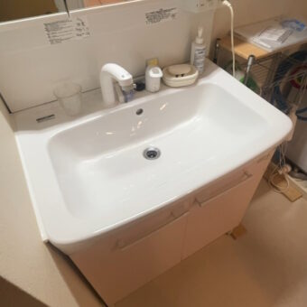 ひび割れてしまった洗面ボウル交換でリフレッシュ！恵庭市マンション