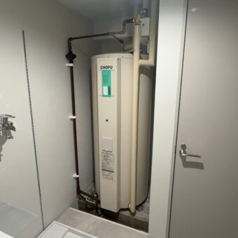 長府製作所丸形電気温水器給湯専用370Ｌ（品番：DO-3713）へ交換リフォーム工事！札幌市マンション