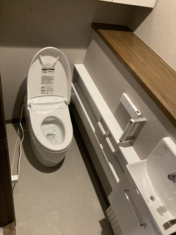 5施工後トイレ2