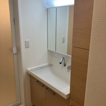 LIXIL(リクシル)洗面化粧台『ピアラ』間口90㎝+トールキャビ間口25㎝で収納たっぷり!札幌市マンション